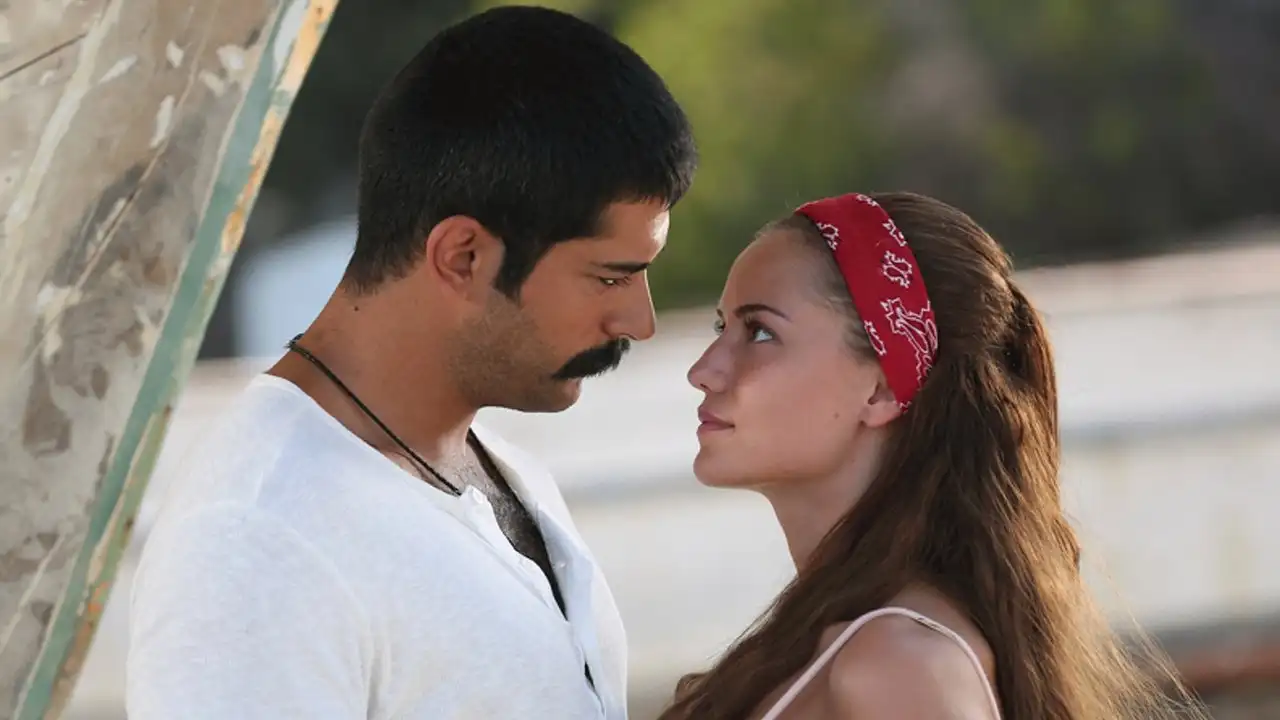 Aşk Sana Benzer