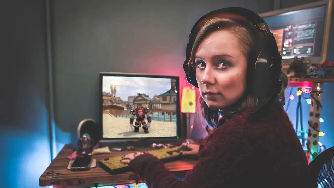 Dead Pixels 2. Sezon 3. Bölüm