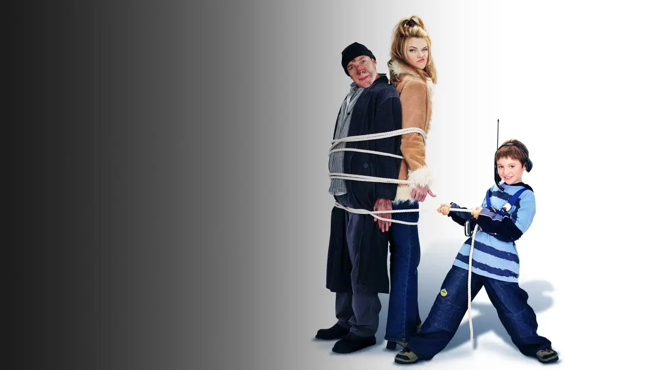 Evde Tek Başına 4
