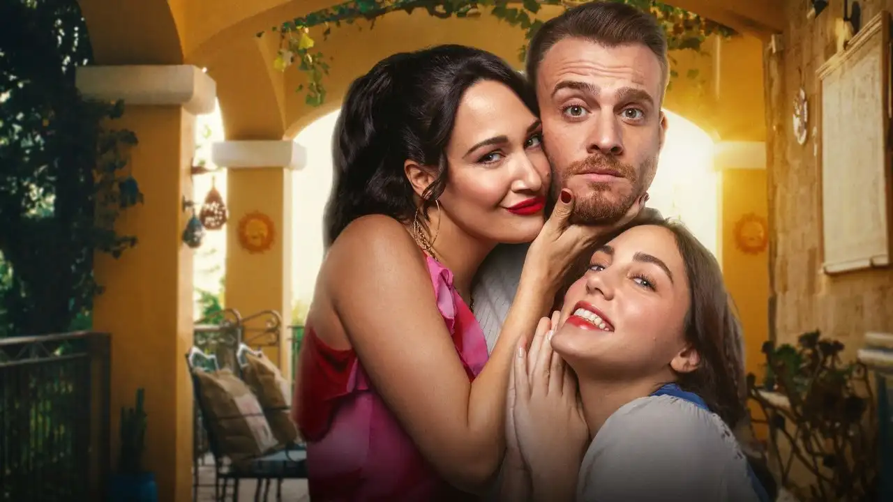 Platonik: Mavi Dolunay Otel 1. Sezon 1. Bölüm