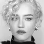 Julia Garner