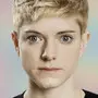 Mae Martin